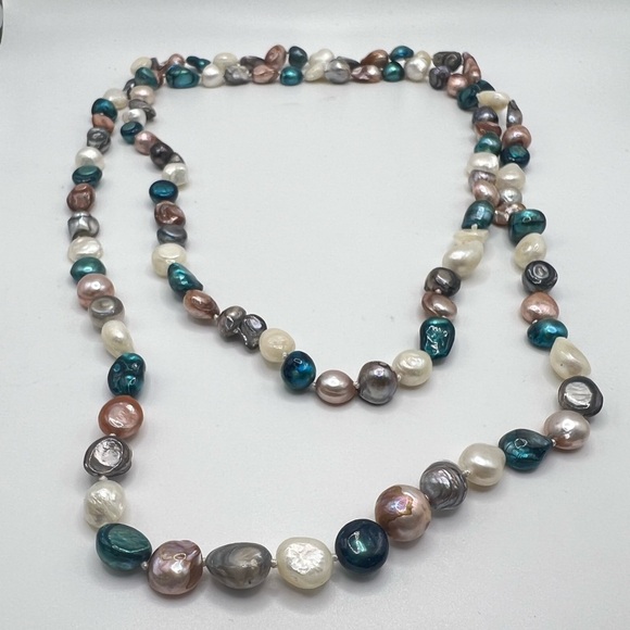 Long Multi Pearl Stranded Necklace - Picture 2 of 3